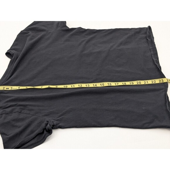 Howling Wolf Moon Desert Black Graphic Crew Neck T-Shirt Womens SIze Medium - Picture 5 of 5